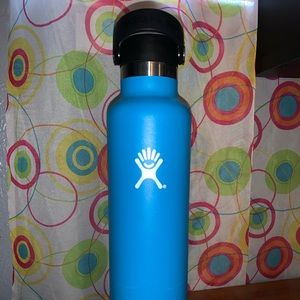 24oz hydro flask with twist lid